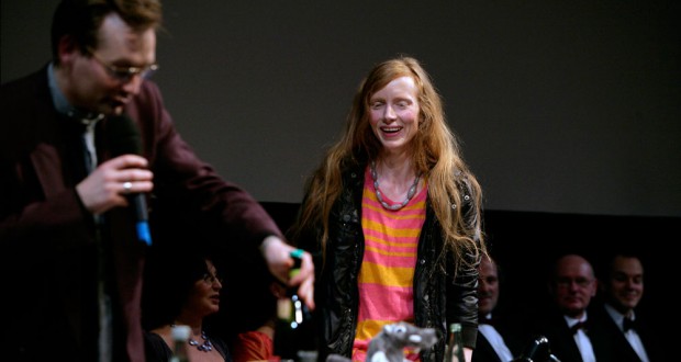 Leipzig: „Stallgespräche“ Premiere der Talk-Show mit Clemens Meyer am Centraltheater