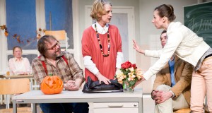 Halle neues theater: „Frau Müller muss weg“, Komödie von Lutz Hübner