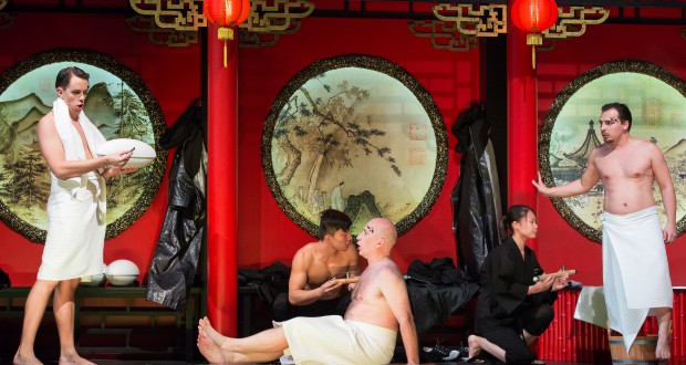 Das Wabenrätsel – Puccinis Oper „Turandot“ in Leipzig Das Wabenrätsel – Puccinis Oper „Turandot“ in Leipzig