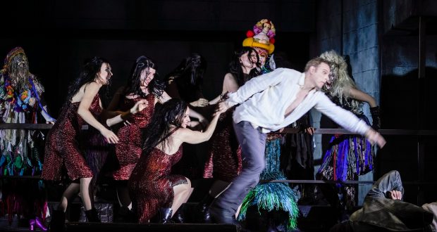 Esoterische und musikalische Fülle Esoterische und musikalische Fülle